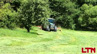 °Sound° 2 Schnitt Schwadern mit Fendt 413 Vario  Pöttinger [upl. by Kaiser836]