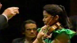 Sarah Chang Mendelssohn Violin Concerto Mvt1 Part1 [upl. by Anawek961]