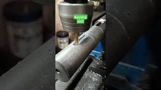 Making keyway slot cutting tool 4flute endmill machineshop millingmachine millvise shaftimg [upl. by Ami]