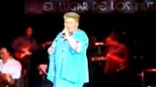 PAQUITA CANTANDO fallaste corazon TEATRO BLANQUITA [upl. by Nylessej]