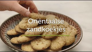 Oriëntaalse Zandkoekjes  Koekjes Bakken  AVEVE [upl. by Nodmac]