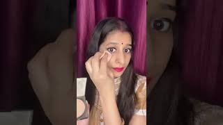 Professional artist Jaisa liner kaise lagaye viralshort eyeliner hack [upl. by Akerue]