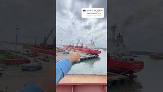 Bulk carrier ship 🚢 kaise cargo load discharge karte h 🤔 travel ship [upl. by Lemmueu]