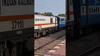 Indian locomotive class WAP7 Subscribe and Like to reach 100000 subscribers SimunGunulnb [upl. by Yelime]