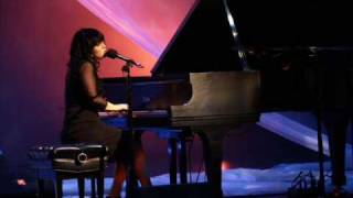 I Dreamed A Dream  Allison Crowe live performance w lyrics [upl. by Damaris]