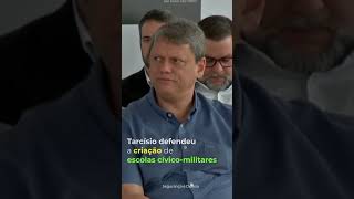 TARCÍSIO DEFENDEU ESCOLAS MILITARES EM EVENTO DA DIREITA [upl. by Aretahs]