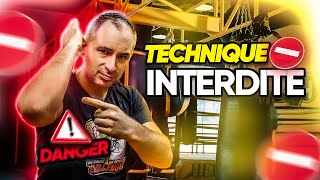 Faire mal avec ses COUDES technique interdite en boxe [upl. by Hathcock]