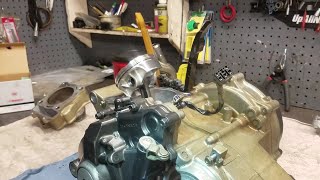 111 CRF250R Full Motor Rebuild 20182025 Part 2 New crank and piston on this Honda engine [upl. by Goles243]