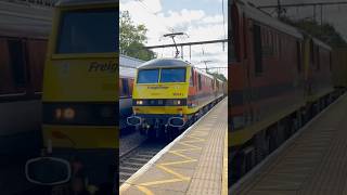 90041  90047 Freightliner Passing Ingatestone shortsfeed shorts shortsvideo shortsyoutube [upl. by Yewed]