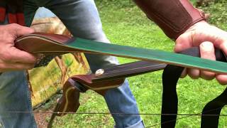 How to string and unstring a traditional bow Henry Bodnik‘s Archery Basics [upl. by Ely]