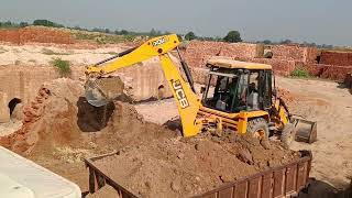 JCB 3dx eco excellent red mud loading 744 Swaraj Tractor 🚜🚜 overloading tally tripping [upl. by Binnings896]