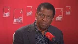 Dany Laferrière quotCe nest pas parce quon est en mouvement quon fait quelque chose de constructifquot [upl. by Dayle]