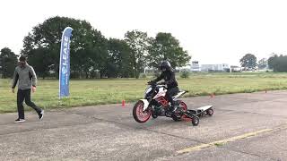 Stunt and WheelieSchool one minute video of Manon wheelie school [upl. by Arnst]