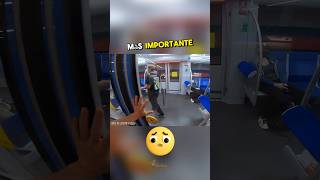 Este Chico Viajó de una Estación de Tren a Otra solo Haciendo Parkour youtubeshorts shortsvideo [upl. by Ecraep]