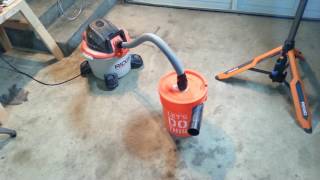 DIY Dust CollectorSeparator home made in less than 20 minutes with a bucket and spare vacuum parts [upl. by Pryce]