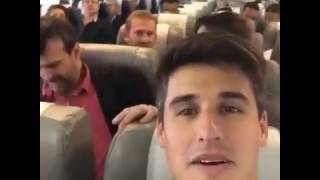 Jugador de Chapecoense grabó un último video en el avión [upl. by Ahsela]