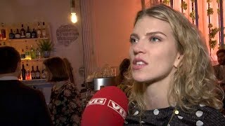 «Farmen kjendis»Maiken  Frank er verdens største rasshøl [upl. by Ecnaralc]