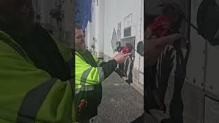 How to use glad hand lock  Tips for Truck Drivers [upl. by Martella132]