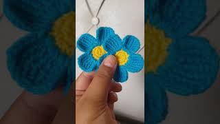 flower keyring crochet crochet crafttutorial shorts [upl. by Erfert752]