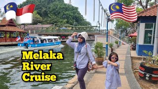 Naik Melaka River Cruise  Mengelilingi Kota Bandaraya Melaka Bersejarah [upl. by Marsden]