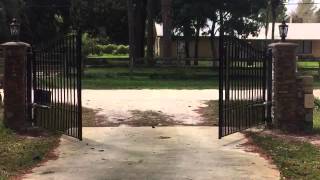 ALEKO® GG900 ACDC Dual Swing Gate Operator [upl. by Eceerahs]