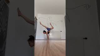 Stefanie Millingers contortionstyle choreography to quotDaylightquot is out of this world😍 [upl. by Carlen]