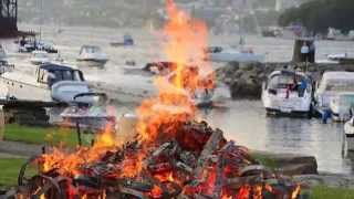 Tønnebålet på Laksevåg 2015 [upl. by Neeluqcaj527]