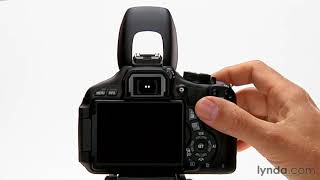 Canon DSLR Tutorial  Using flash in auto mode [upl. by Annaej]