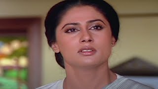 दूसरों का दुःख वोही समझता है जिसने ख़ुद दुःख उठाया हो  Smita Patil  Meraa Ghar Mere Bachche [upl. by Le672]