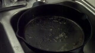 How to clean a very dirty cast iron skillet [upl. by Hudson]