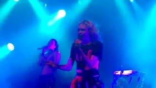 Grimes  REALiTi LiveMünchenbryggeriet 4K [upl. by Ekez]