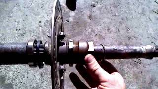 How to remove the rear axle Honda 300 EX [upl. by Joscelin]