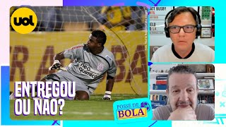 MAURO CEZAR REBATE AO OUVIR QUE CORINTHIANS ENTREGOU PARA O FLAMENGO EM 2009 E DEBATE PEGA FOGO [upl. by Adnohsad547]