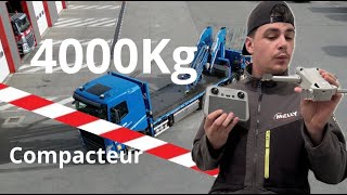 DECHARGEMENT DUN COMPACTEUR DE 4 TONNES [upl. by Ahseenal696]