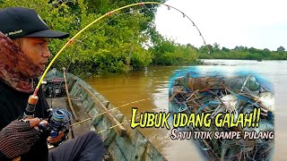 Cuma di sini Seberang kampung jadi lubuk udang galah mancing sebentar dapat berkilokilo [upl. by Reilamag]