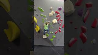 v45⚪️ at Bloc Shop Chabanel bouldering climbing indoorclimbing climb boulder climber [upl. by Conan]