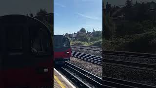 Jubilee Line 1996 Stock arrives at Dollis Hill [upl. by Streetman]