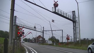 Spoorwegovergang Ath B  Railroad crossing  Passage à niveau [upl. by Enilrad]