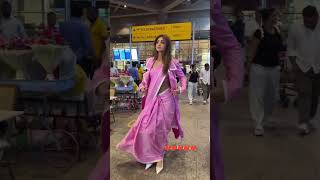 😘👀😘Shilpa shetty hot 🔥bollywood trending👍 love music munnibadnaamhui ❤️shotsvideo viralvideo [upl. by Chrysler]