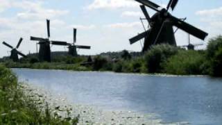 Kinderdijk een draaiende molen [upl. by Sloan]