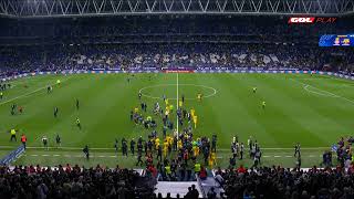 ¡ULTRAS DEL ESPANYOL SALTAN AL CAMPO Y PERSIGUEN A LOS JUGADORES DEL BARÇA [upl. by Emiline]