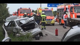 Unglaubliches Verhalten Entgegen der Fahrtrichtung durch die Rettungsgasse [upl. by Dickerson727]