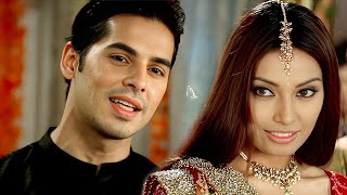 Main Agar Saamne  Dino Morea  Bipasha Basu  Abhijeet  Alka Yagnik  Bollywood Wedding Song [upl. by Htaeh501]