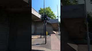 Wandsworth Trinity Road A214 Plessey Mellor amp PEEK Elite Traffic Lights Toucan Crossing [upl. by Kcirdes307]