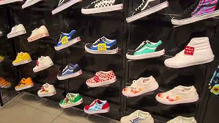 Foot locker Store  Shopping  New Finds  Brooklyn New York [upl. by Nah]