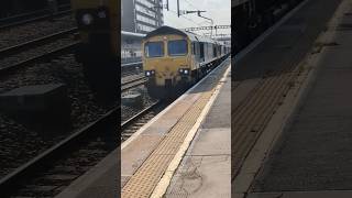 Freightliner 66 558 Passing Swindon ukrail freighttrain class66 freightliner train [upl. by Cherilyn]