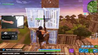 Insane build battle that goes to the sky limit Watch until the end [upl. by Betz]