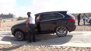 Porsche Cayenne Traction Management System Demo [upl. by Laenahtan]