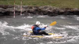 Kayak WSK Full Drop 10 en eau vive [upl. by Stannwood]