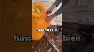 Transformo una calabaza GIGANTE de HALLOWEEN en un experimento shorts [upl. by Mchugh887]